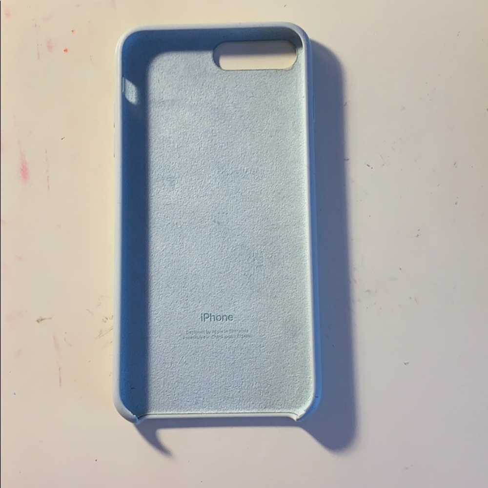 iPhone 8 PLUS case! Baby clue color. From Apple
